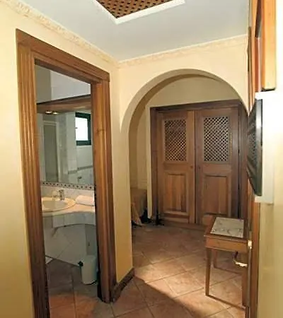 Belvedere Hotel 3*
